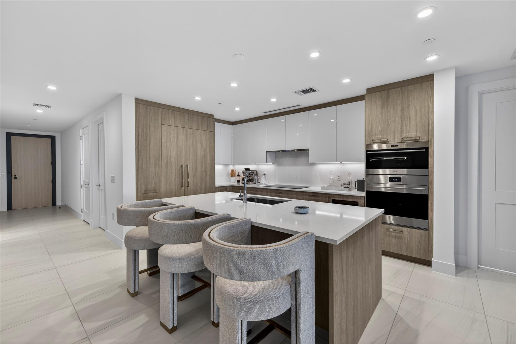 Selene Oceanfront - Residential Lease