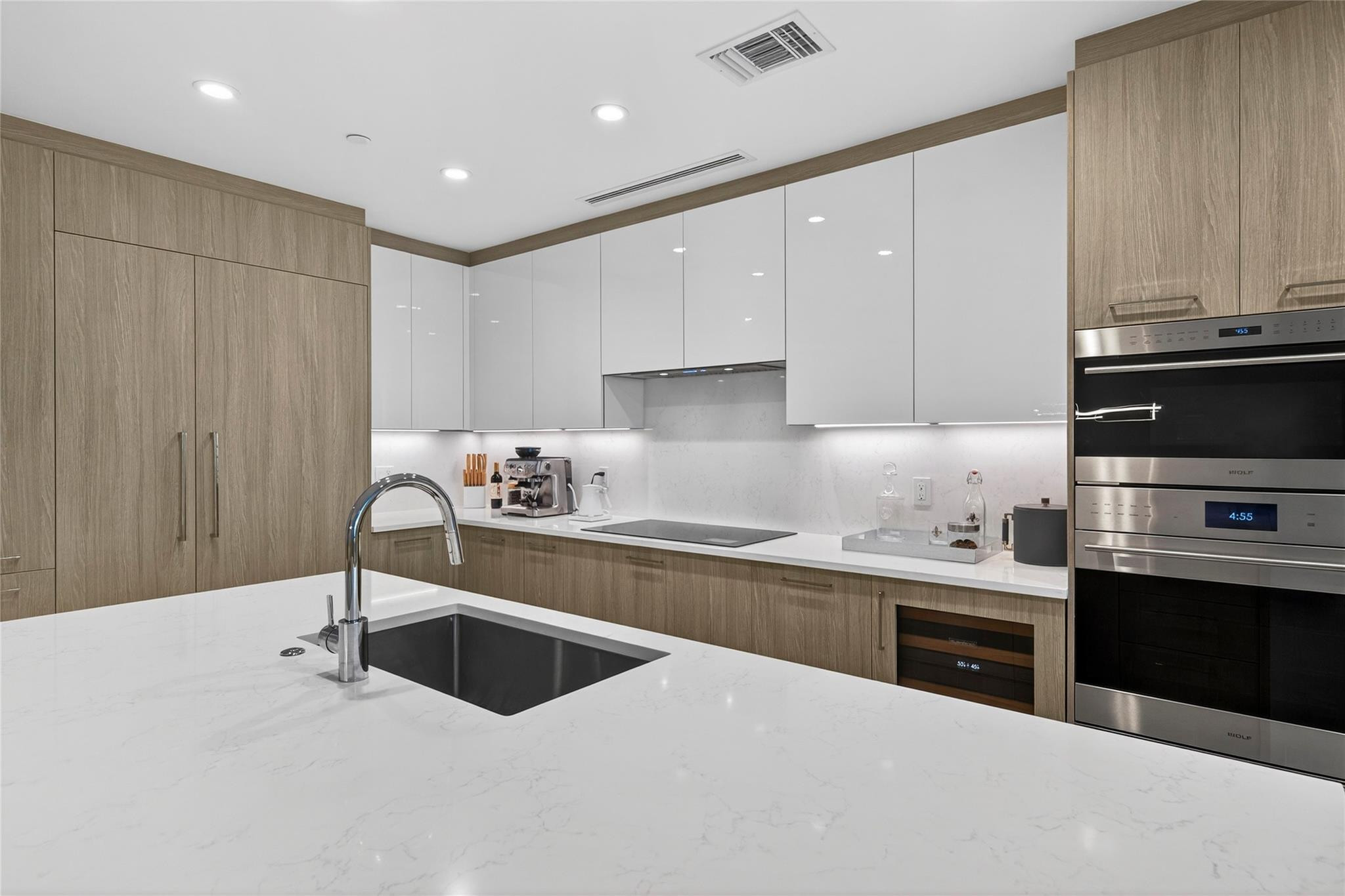 Selene Oceanfront - Residential Lease