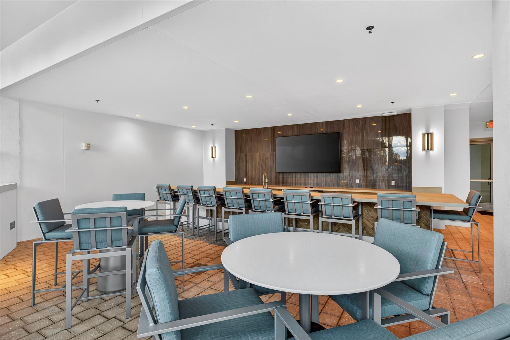 Selene Oceanfront - Residential Lease