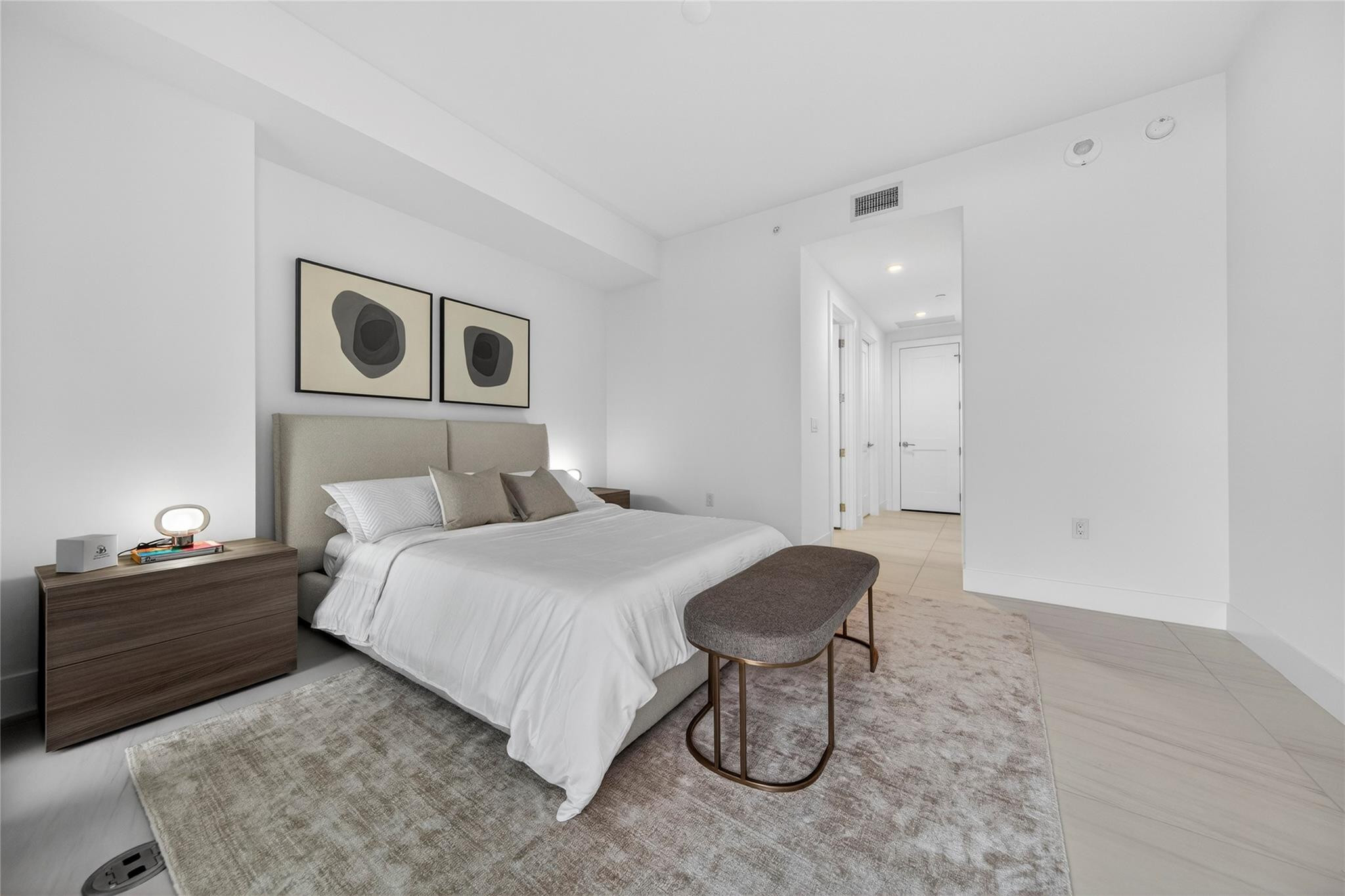 Selene Oceanfront - Residential Lease