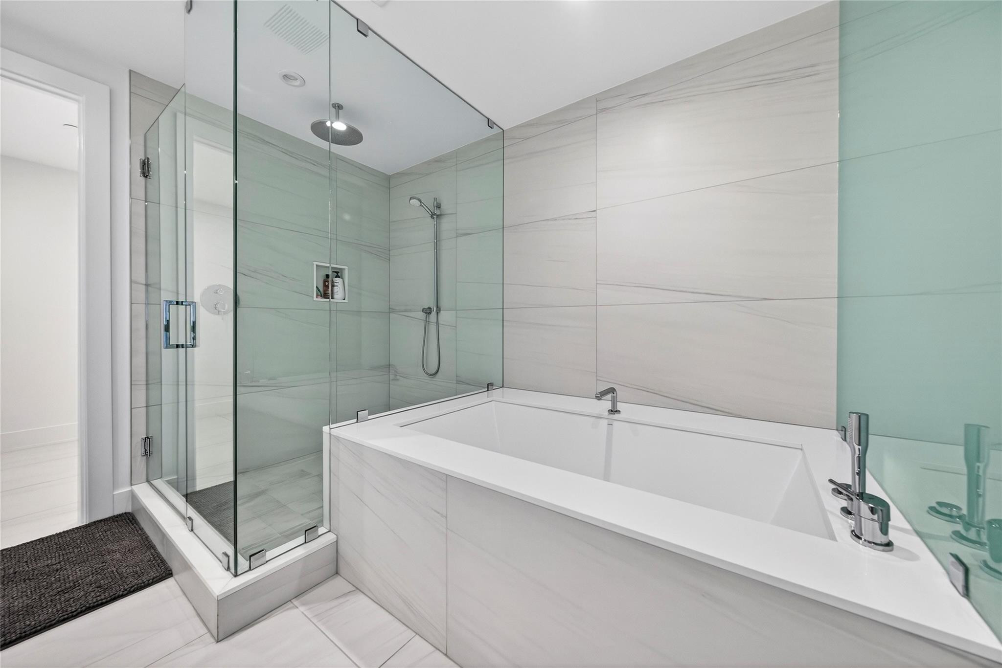 Selene Oceanfront - Residential Lease