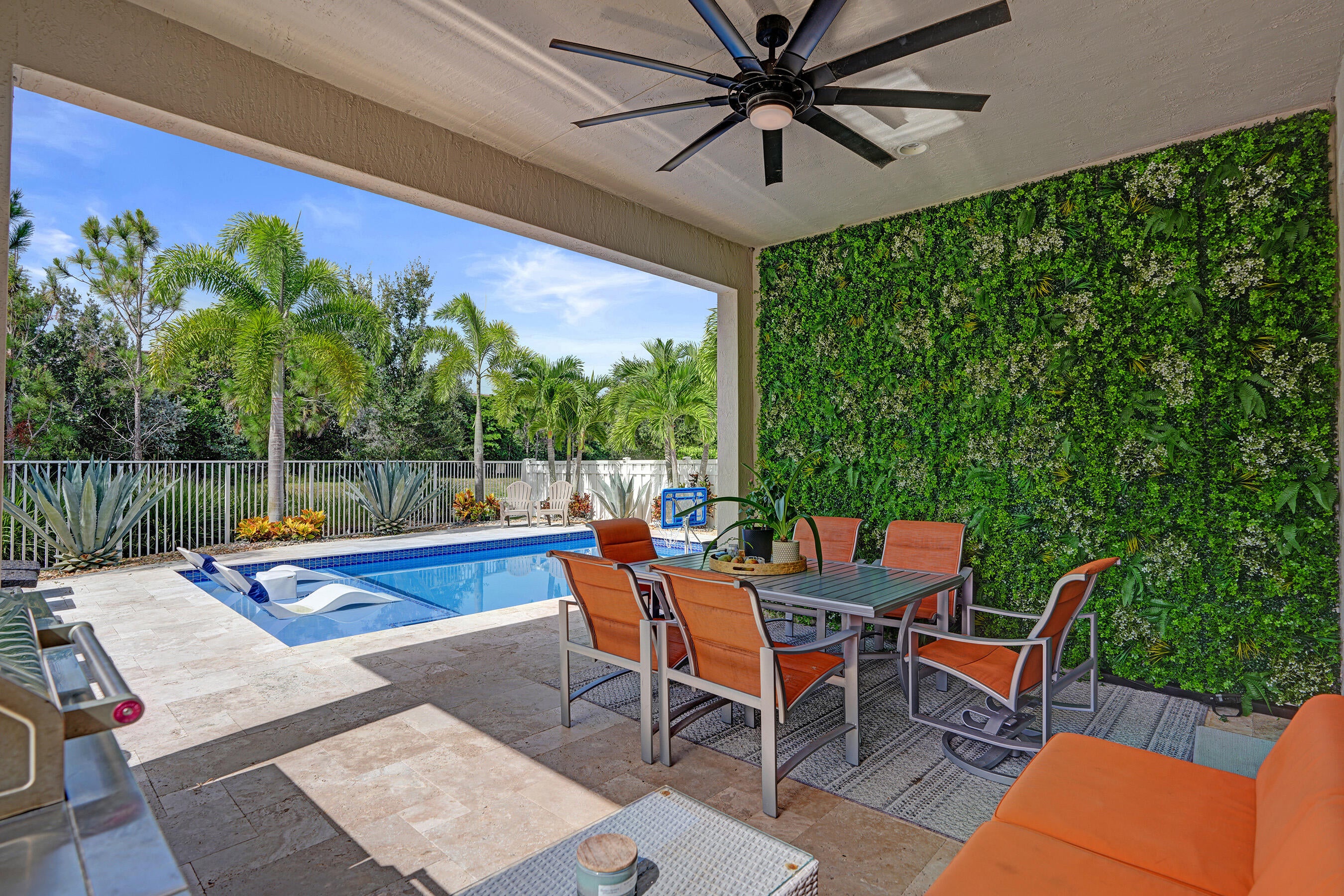8655 NW 39TH Court