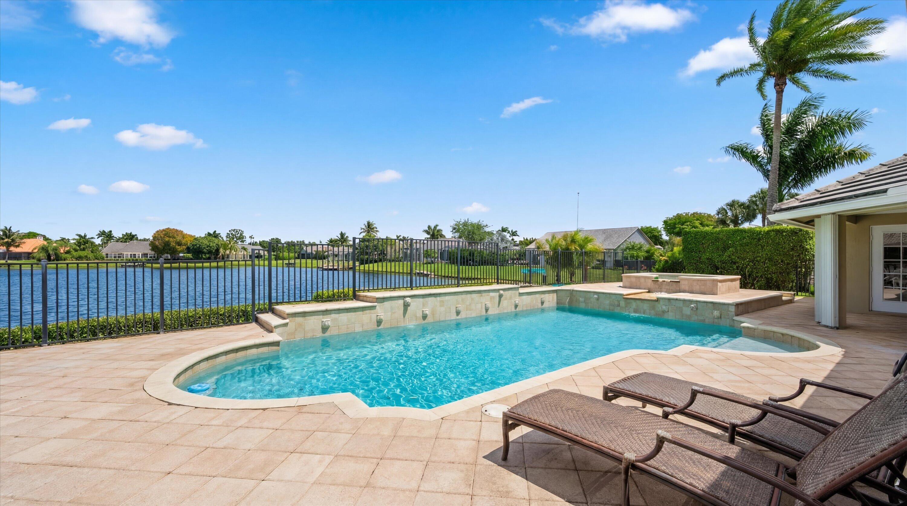 GREENVIEW COVE OF WELLINGTON - Residential