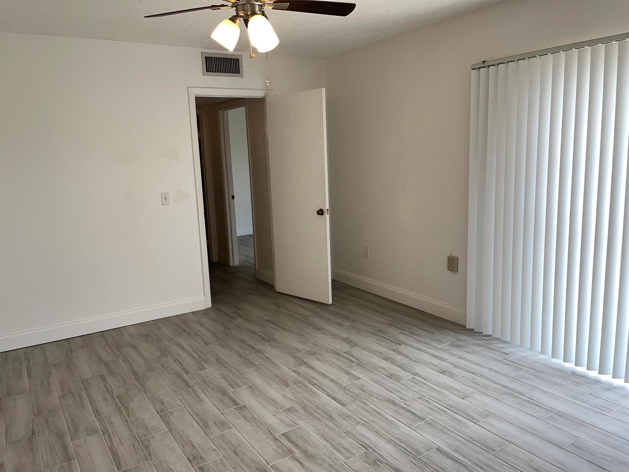 3900 County Line Road 14d