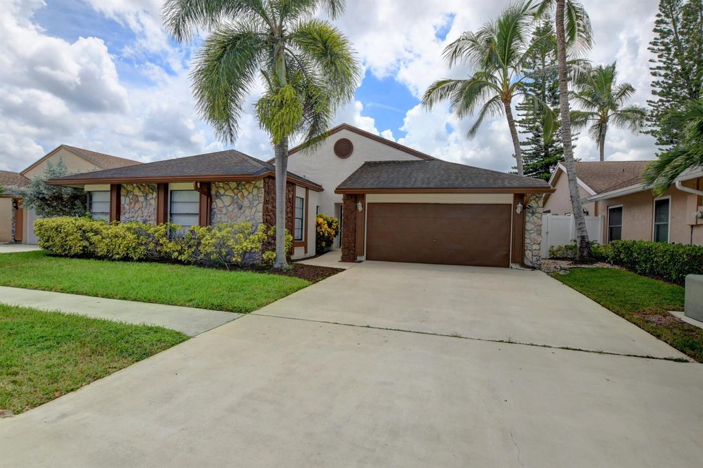 Photo of 20995 Country Creek Drive, Boca Raton, FL 33428 (MLS # R11003803)