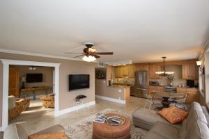 Boca Towers - Residential