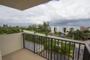 Boca Towers - Residential