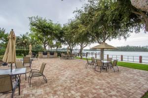 Boca Towers - Residential