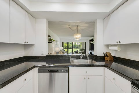 Tiny photo for 5121 Oak Hill Lane #412, Delray Beach, FL 33484 (MLS # B26026222)