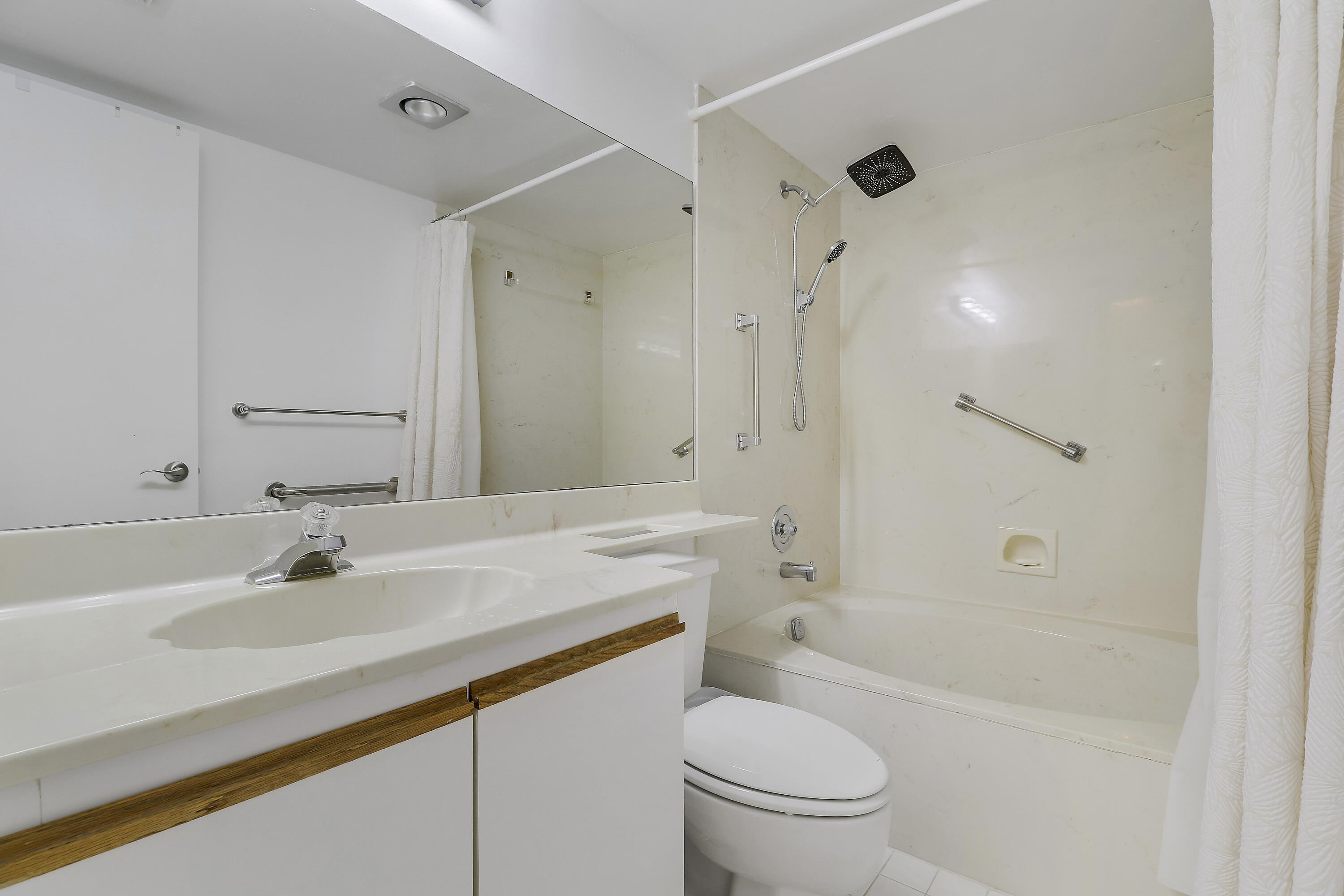 BOCA DELRAY I-III CONDO S FILED IN OR3857P483,4 - Residential