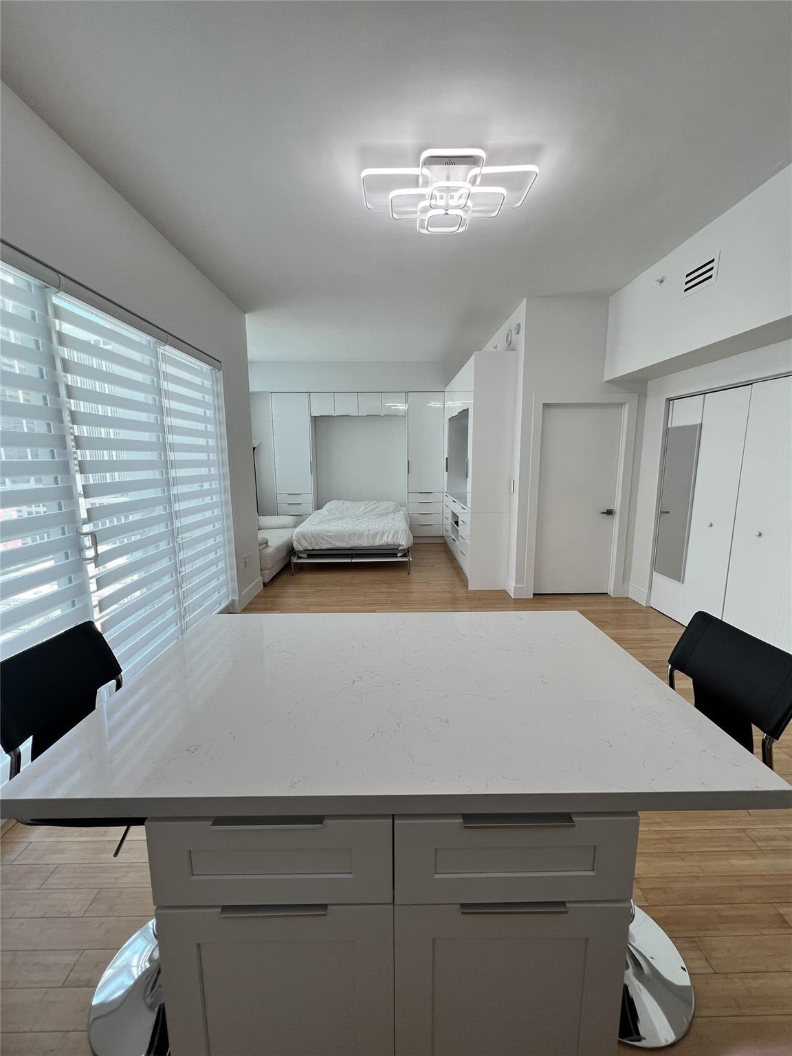 133 NE 2nd Ave 1610