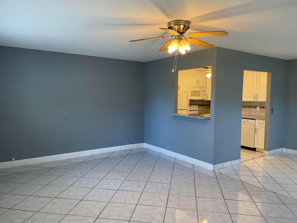 Photo of 55 Waterford C, Delray Beach, FL 33446 (MLS # R10959892)