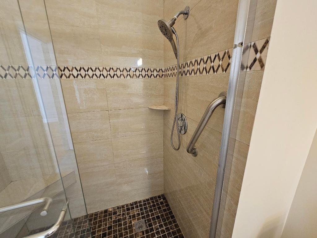 BOCA GARDENS - Residential Lease