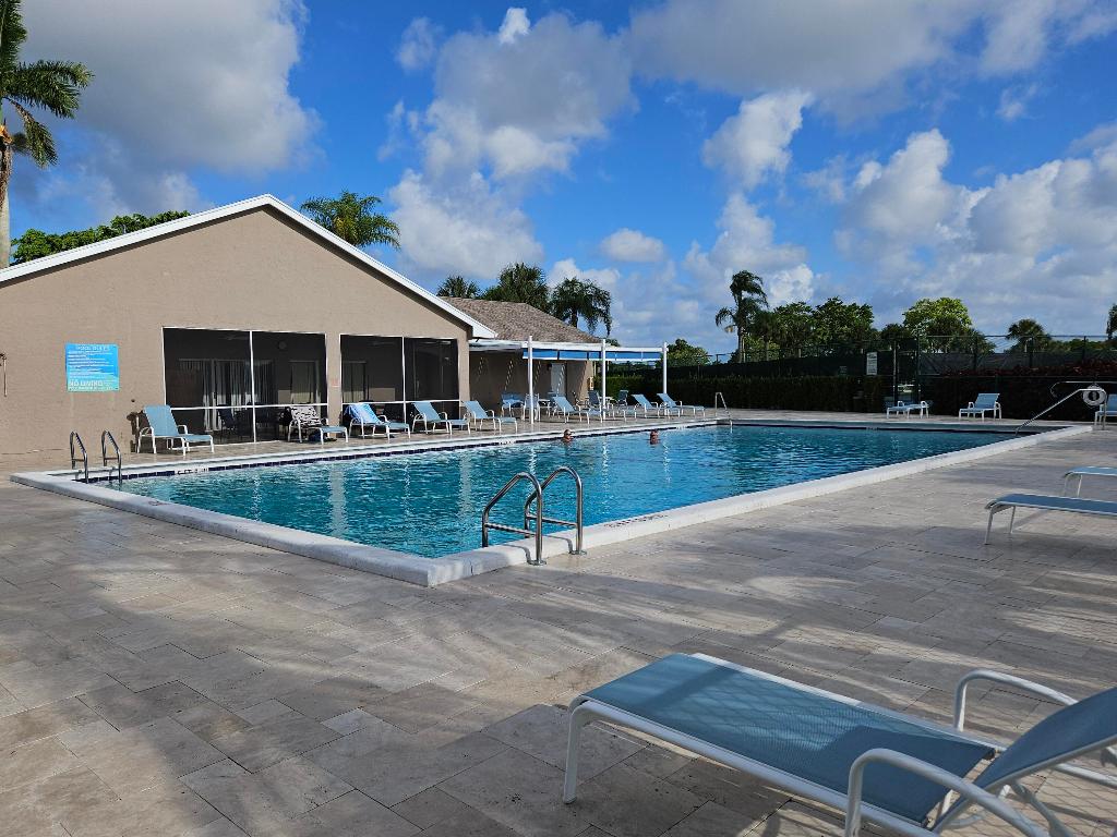 BOCA GARDENS - Residential Lease