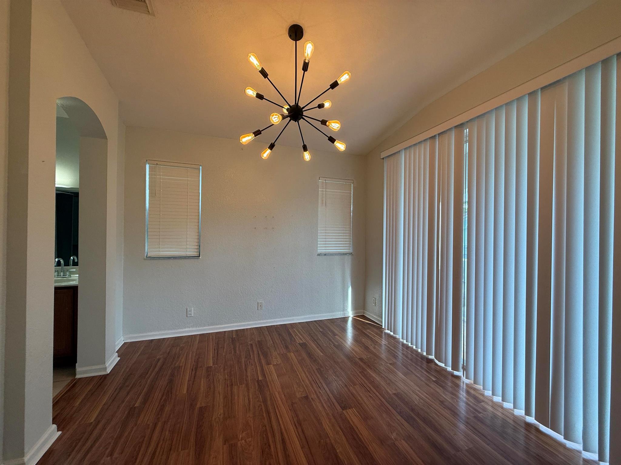 THOUSAND OAKS - Residential Lease