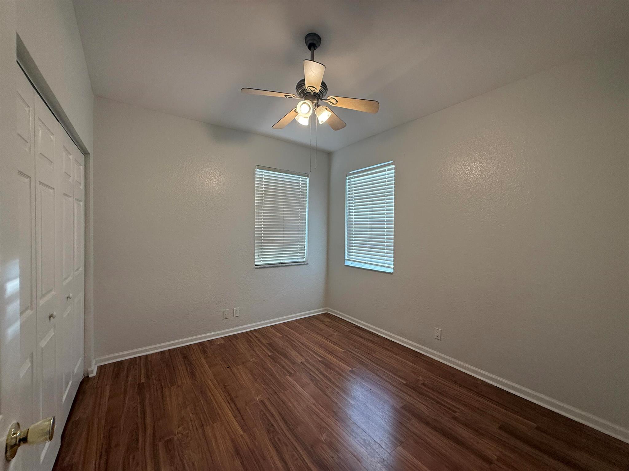 THOUSAND OAKS - Residential Lease