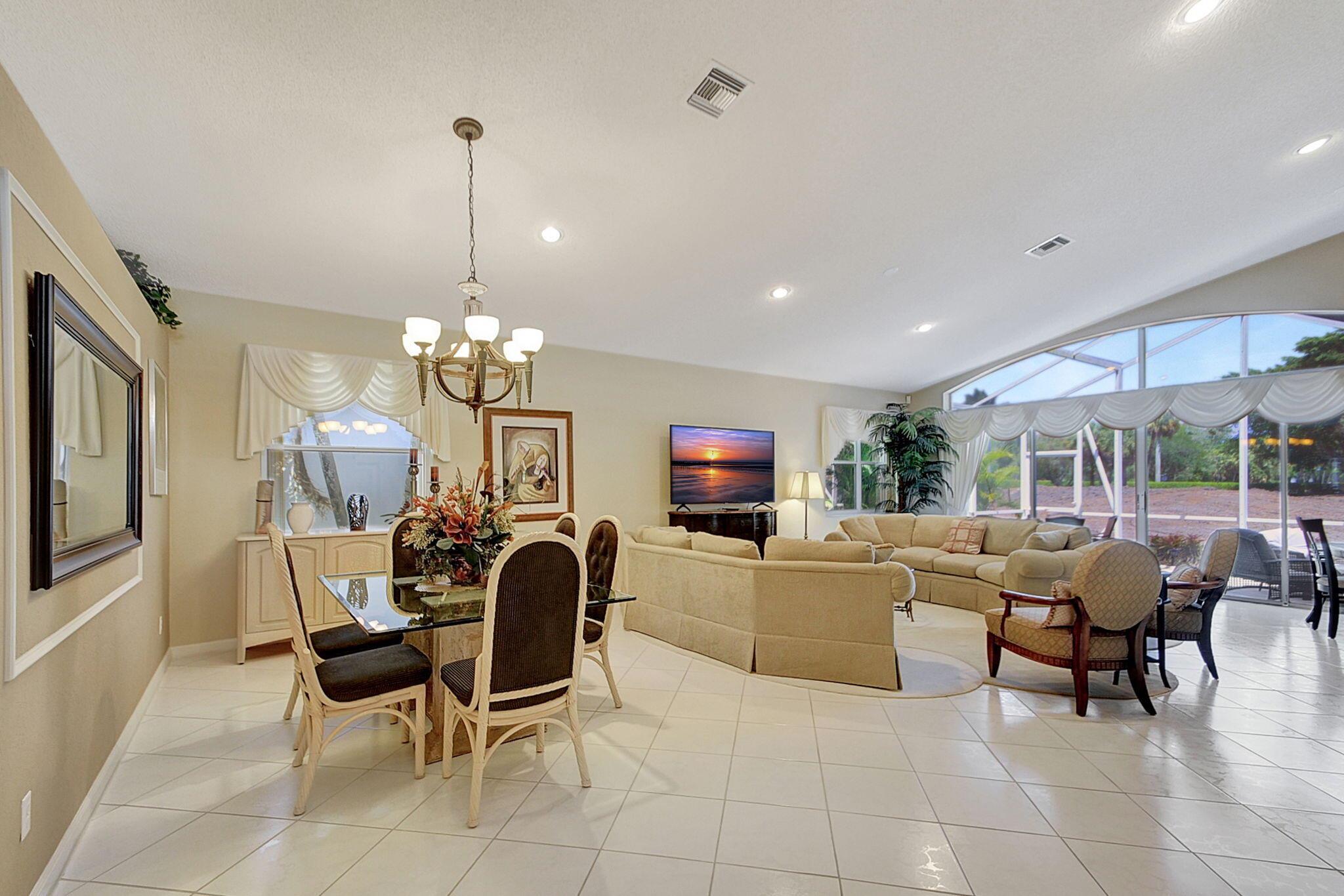 4489 Kensington Park Way