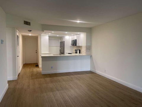 Tiny photo for 1200 NW 87th Avenue #115, Coral Springs, FL 33071 (MLS # B26037114)