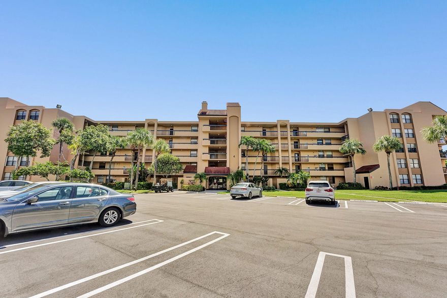 Totally remodeled unit, all new flooring, custom kitchen, bathroom, knockdown ceilings, base boards, paint, the works! Very spacious, super open 1 bedroom unit with inside laundry room. Plenty of space, within walking distance to WholeFoods, Target, Home Depot, Chipotle, Publix, and more, minutes from Downtown Delray and FAU. Can rent immediately, fast approvals, excellent starter home or investment property. Enjoy 2 pools, fitness, hot tub, etc. Condo dues include water, cable & wifi, only pay for electric.