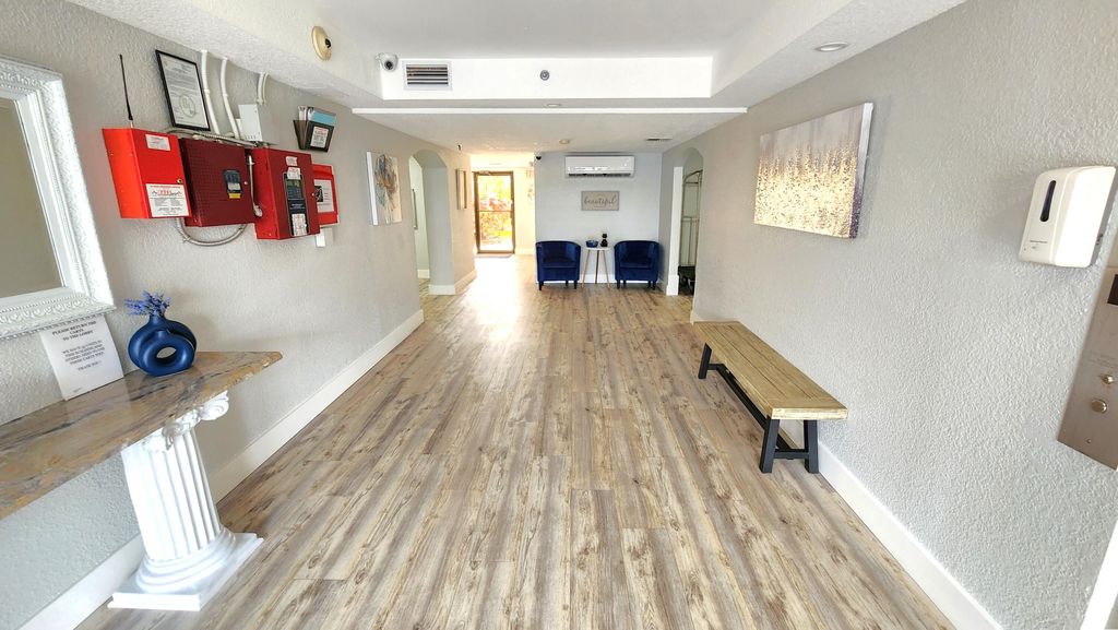 Photo of 2255 Lindell Boulevard, Delray Beach, FL 33444 (MLS # B26019304)