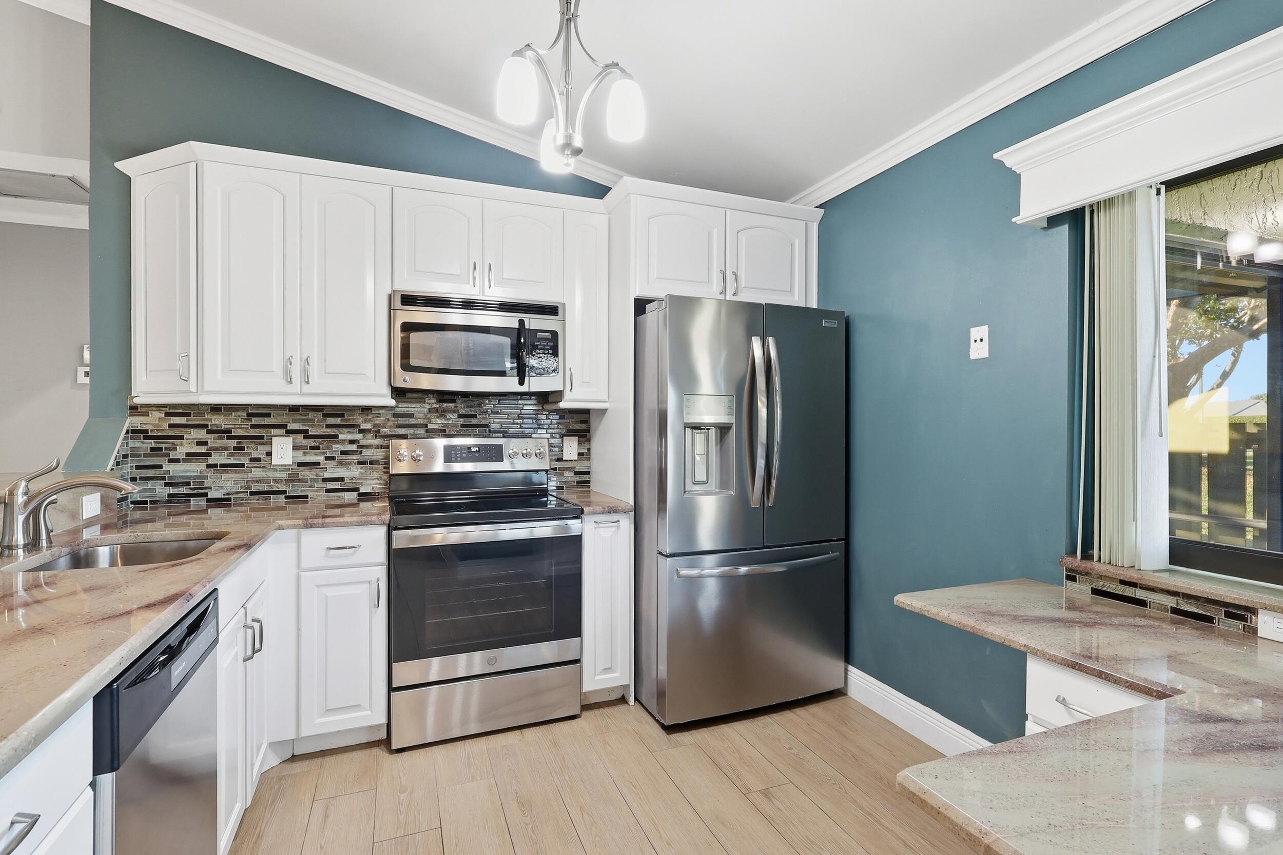 NORTHPOINTE I - Residential Lease