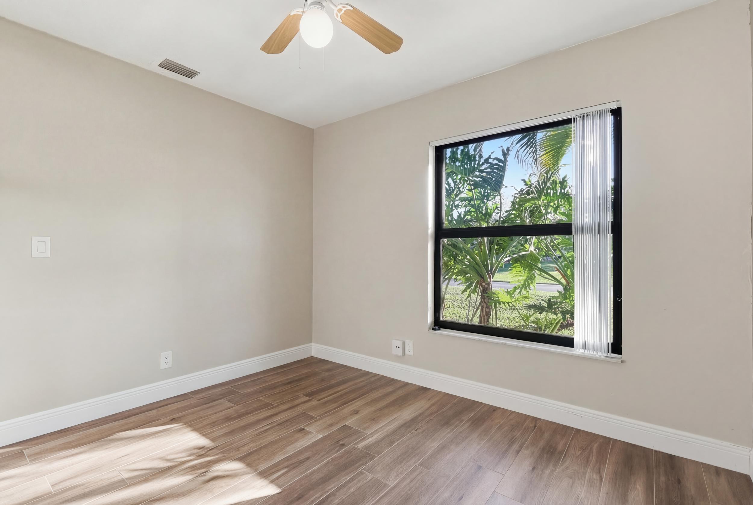 NORTHPOINTE I - Residential Lease