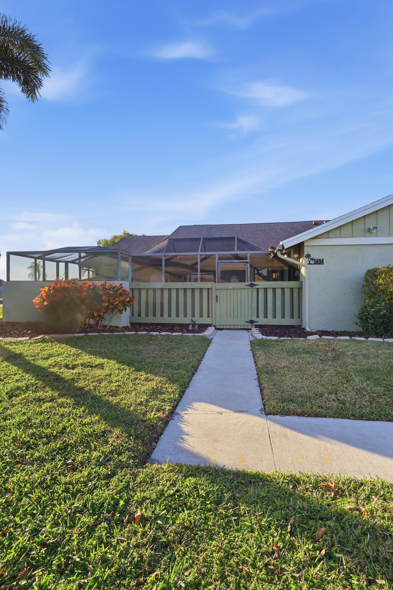 NORTHPOINTE I - Residential Lease