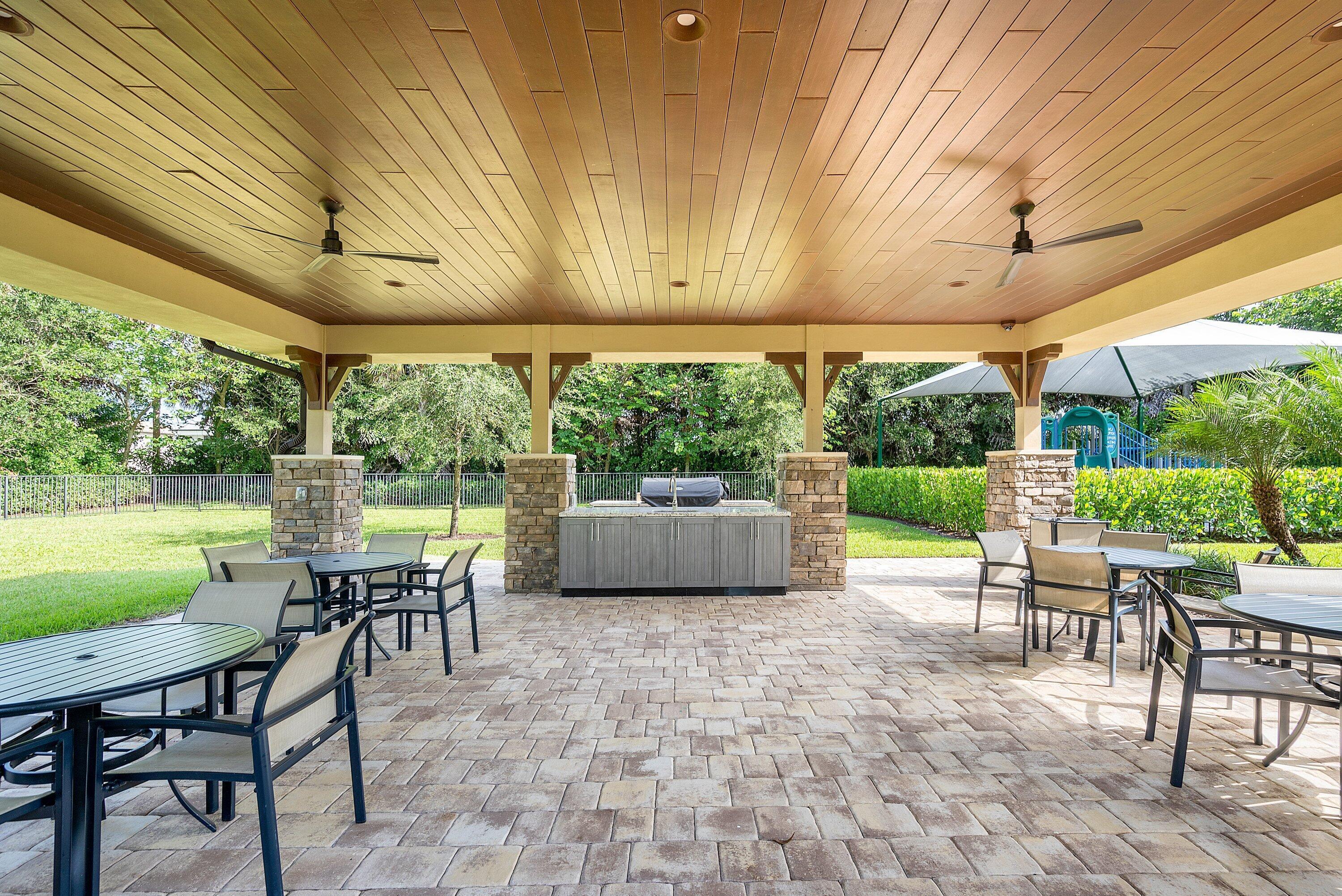 PALM MEADOWS ESTATES - Residential