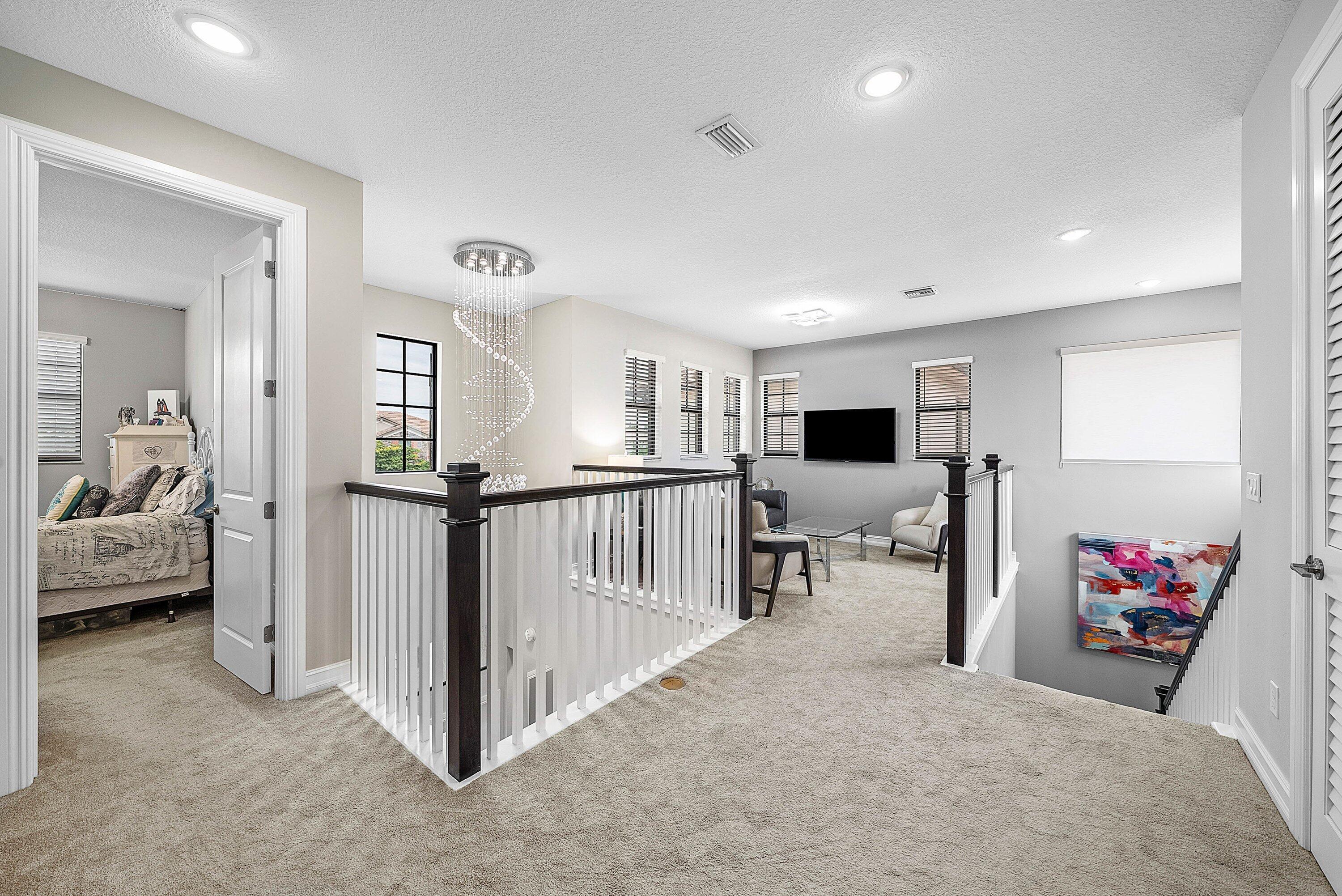 PALM MEADOWS ESTATES - Residential