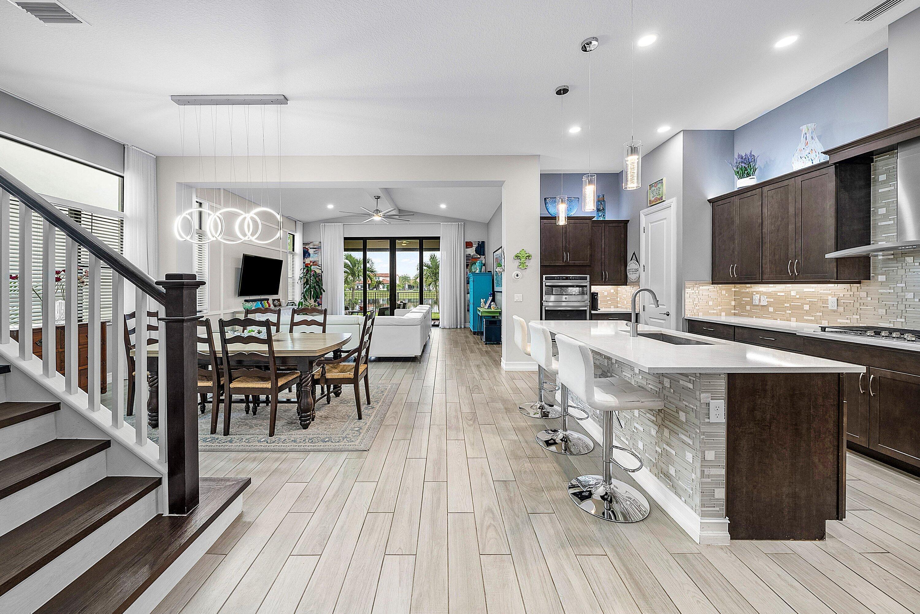 PALM MEADOWS ESTATES - Residential