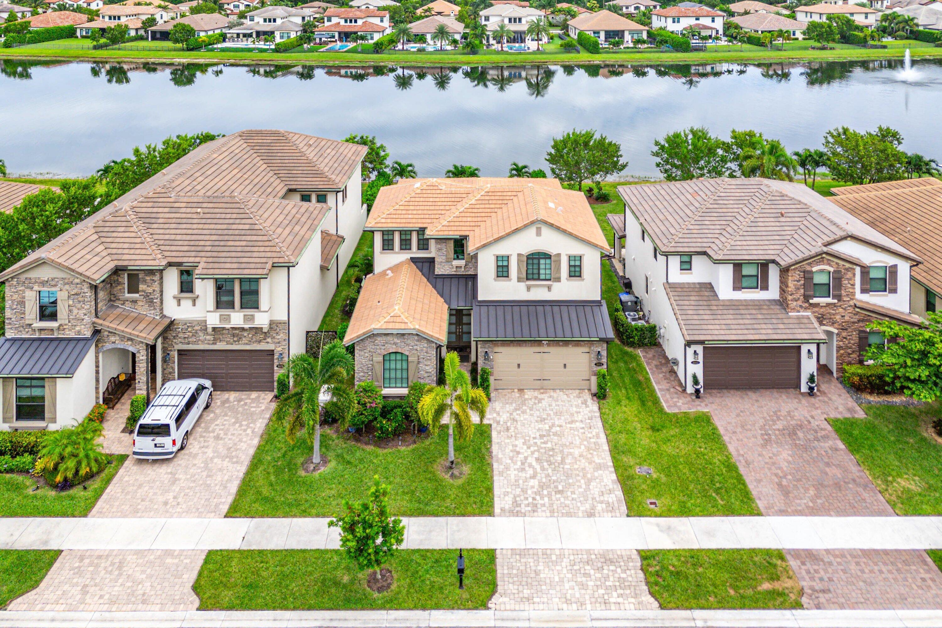 PALM MEADOWS ESTATES - Residential