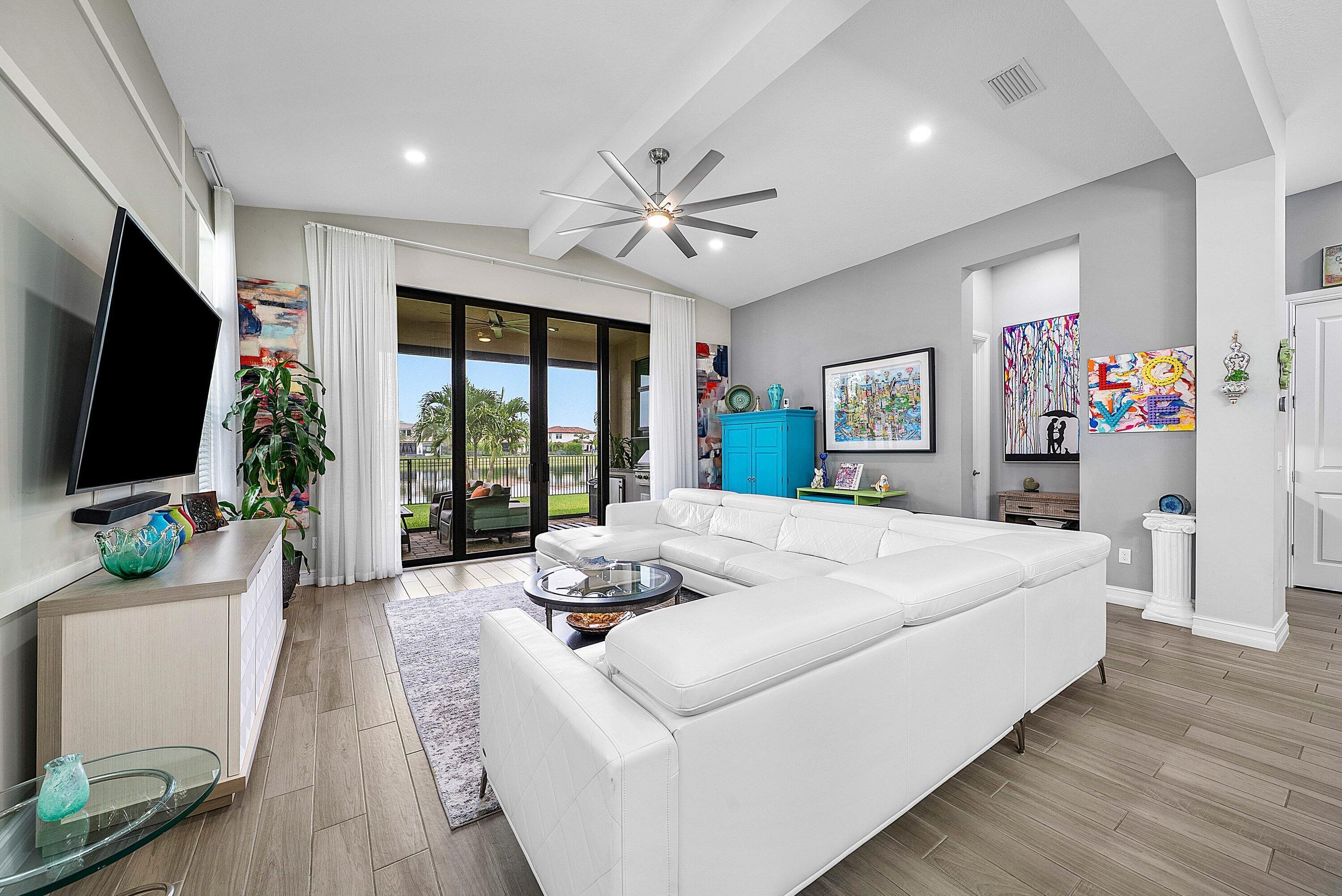 PALM MEADOWS ESTATES - Residential