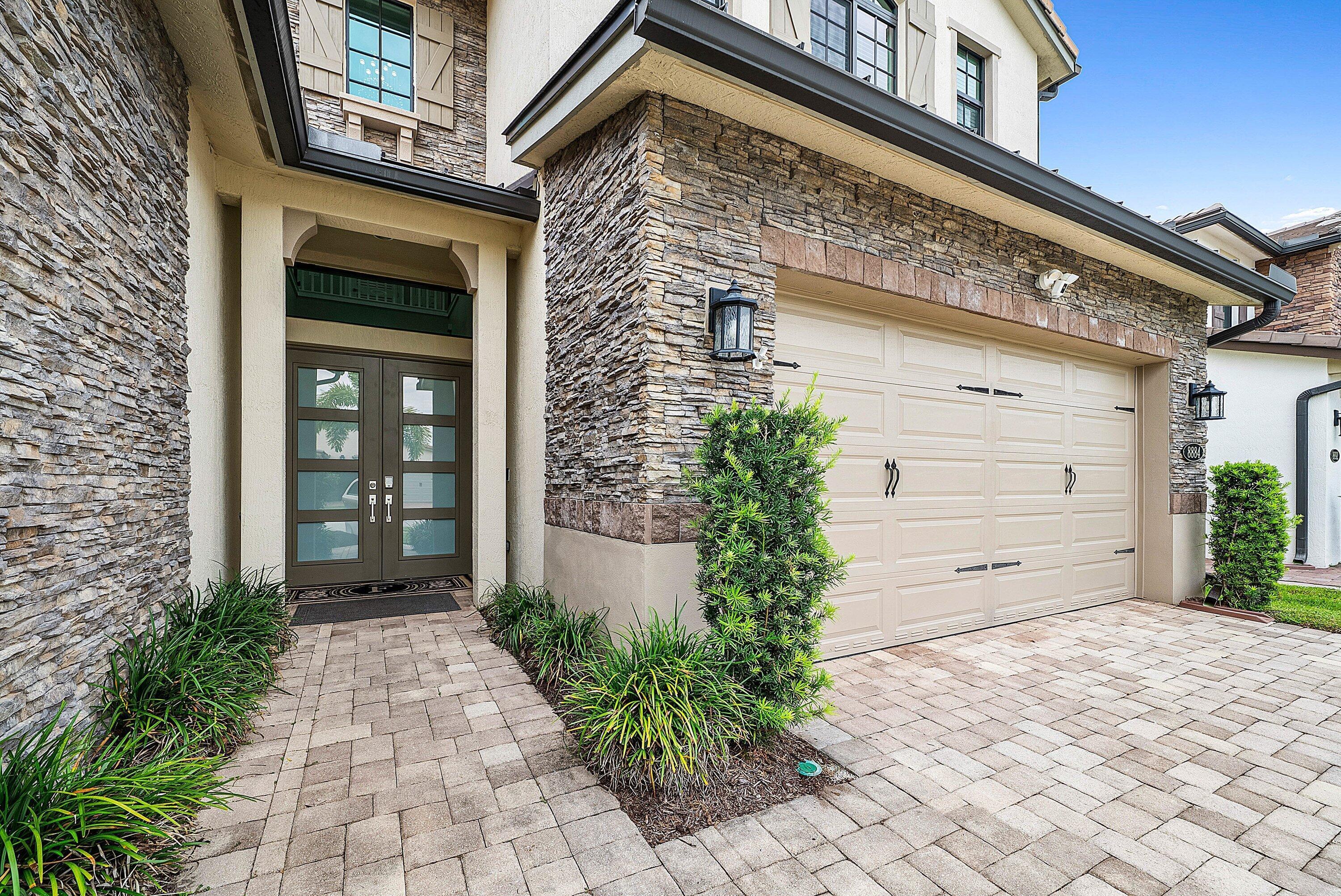 PALM MEADOWS ESTATES - Residential