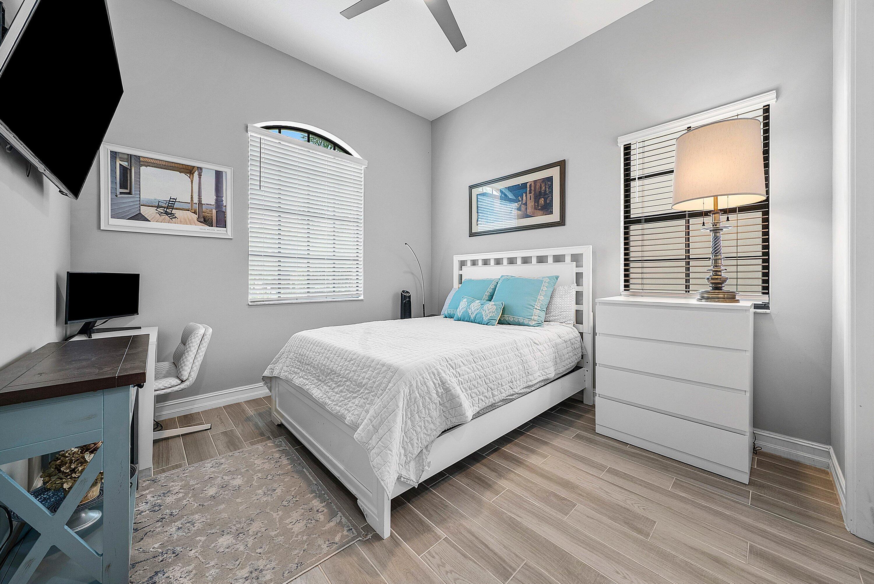 PALM MEADOWS ESTATES - Residential