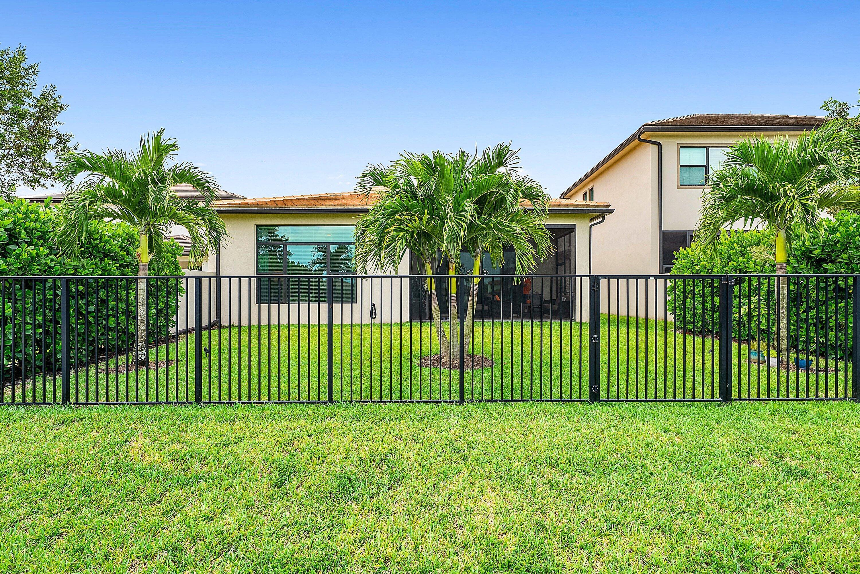 PALM MEADOWS ESTATES - Residential