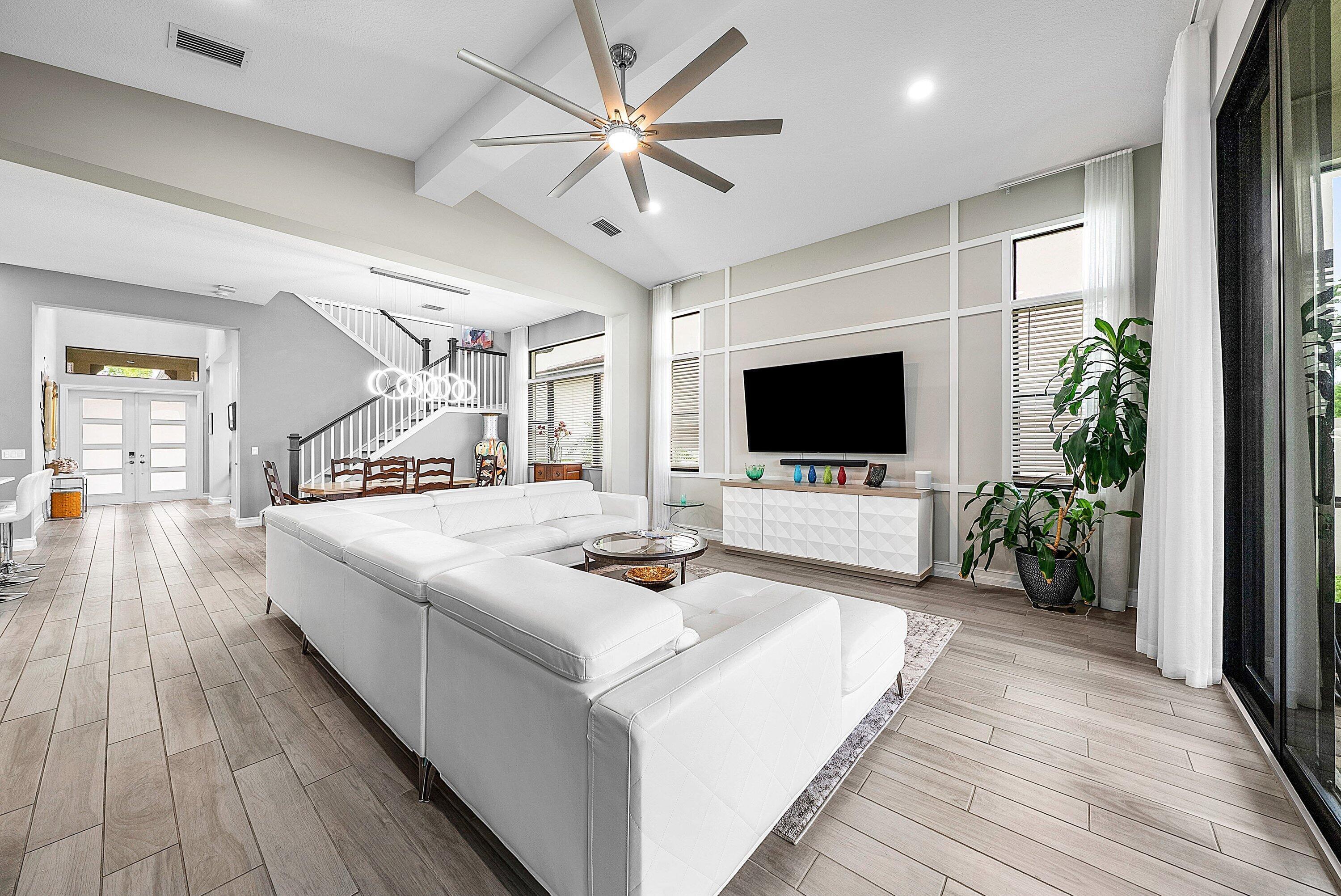 PALM MEADOWS ESTATES - Residential