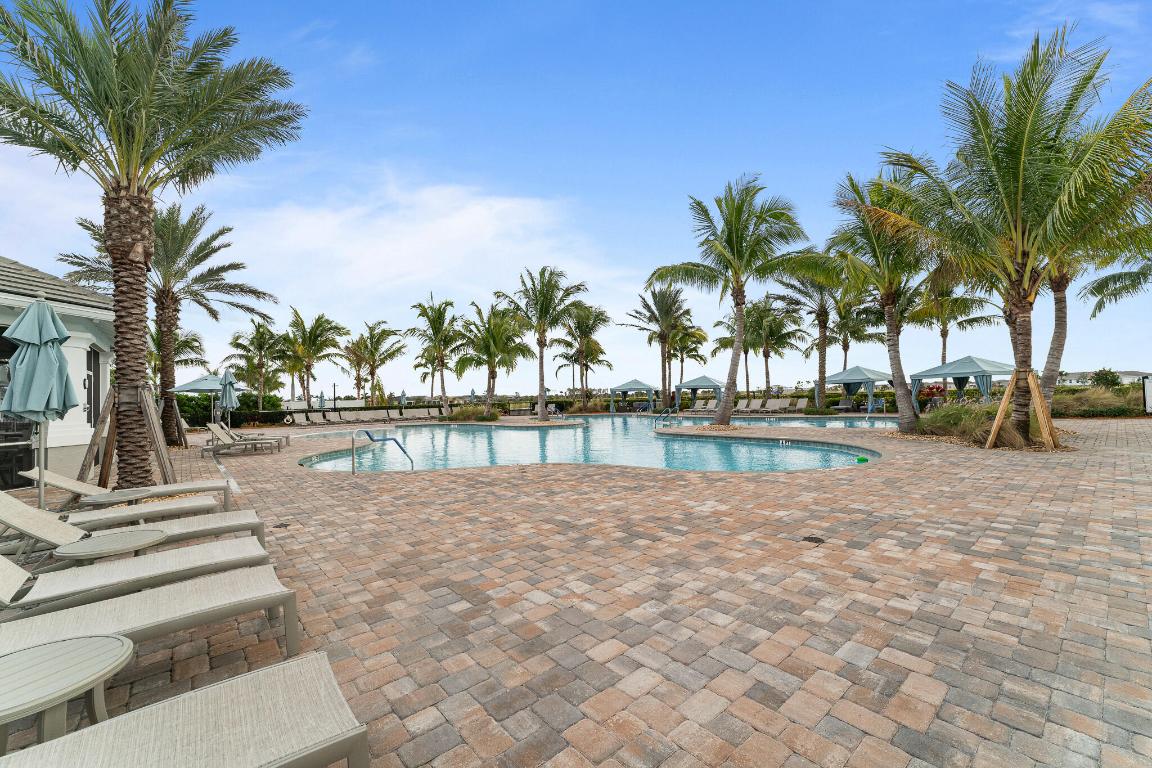 DEL WEBB AT TRADITION PLAT NO. 4 - Residential