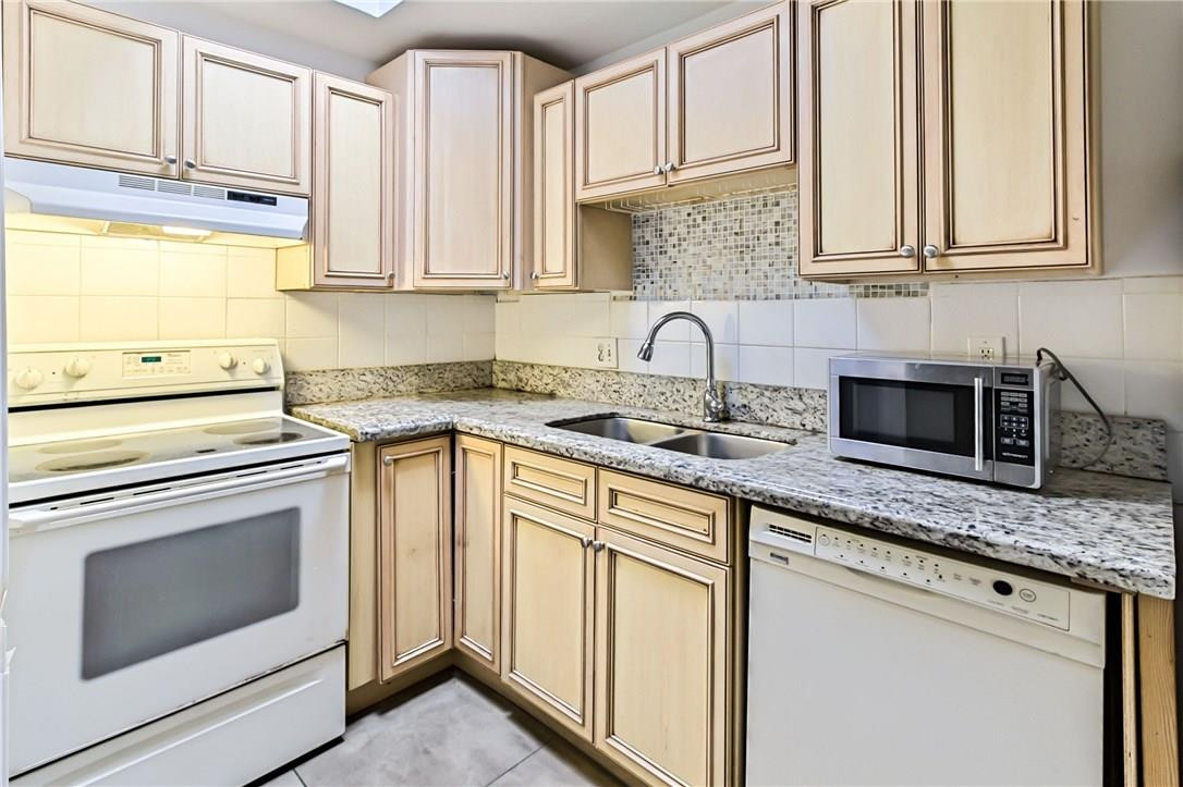 LAKE ISLAND 79-39 B LOT 3 - Residential