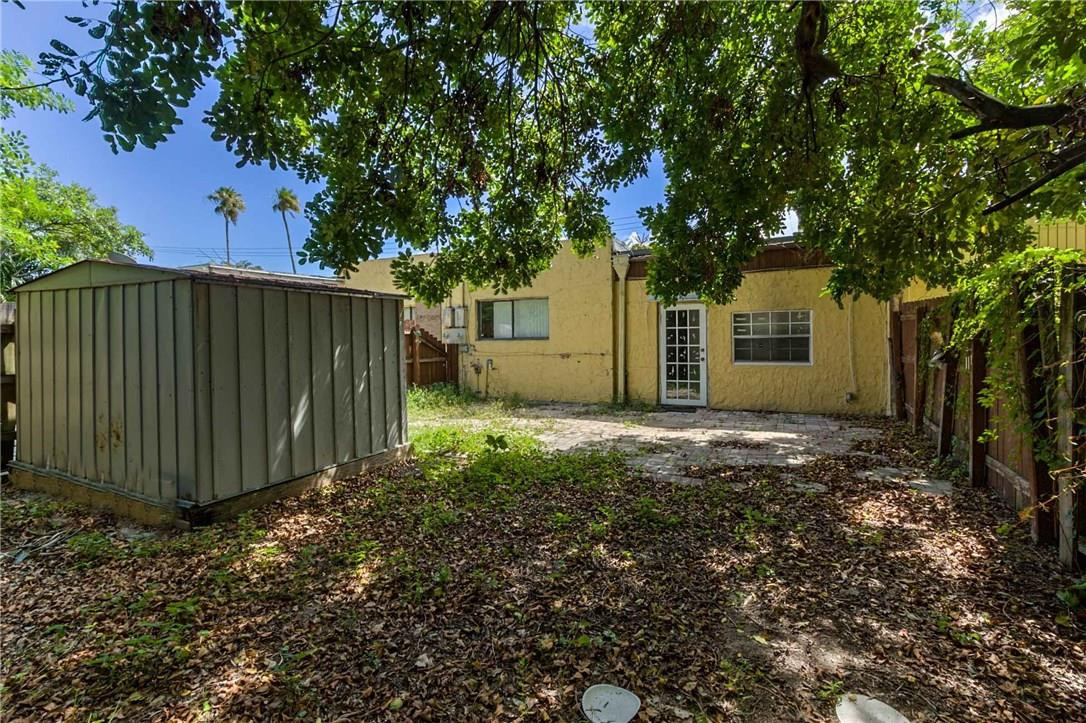 LAKE ISLAND 79-39 B LOT 3 - Residential