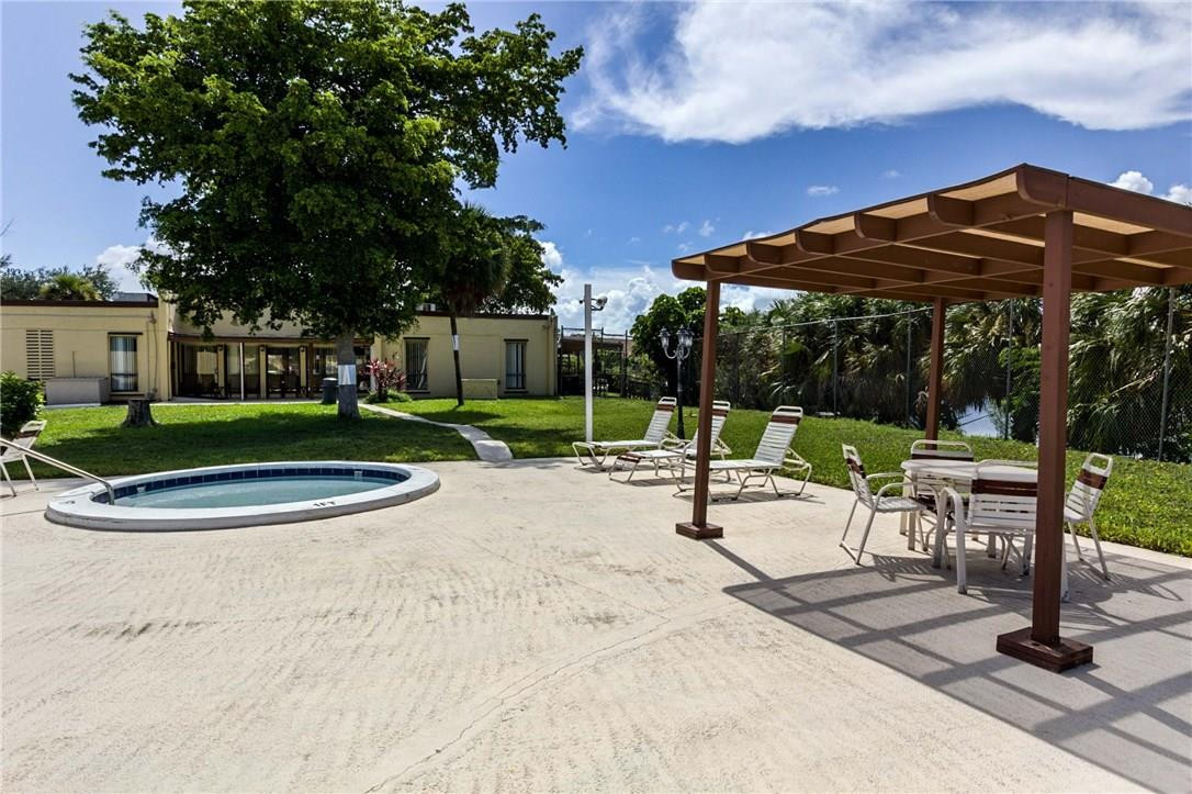 LAKE ISLAND 79-39 B LOT 3 - Residential