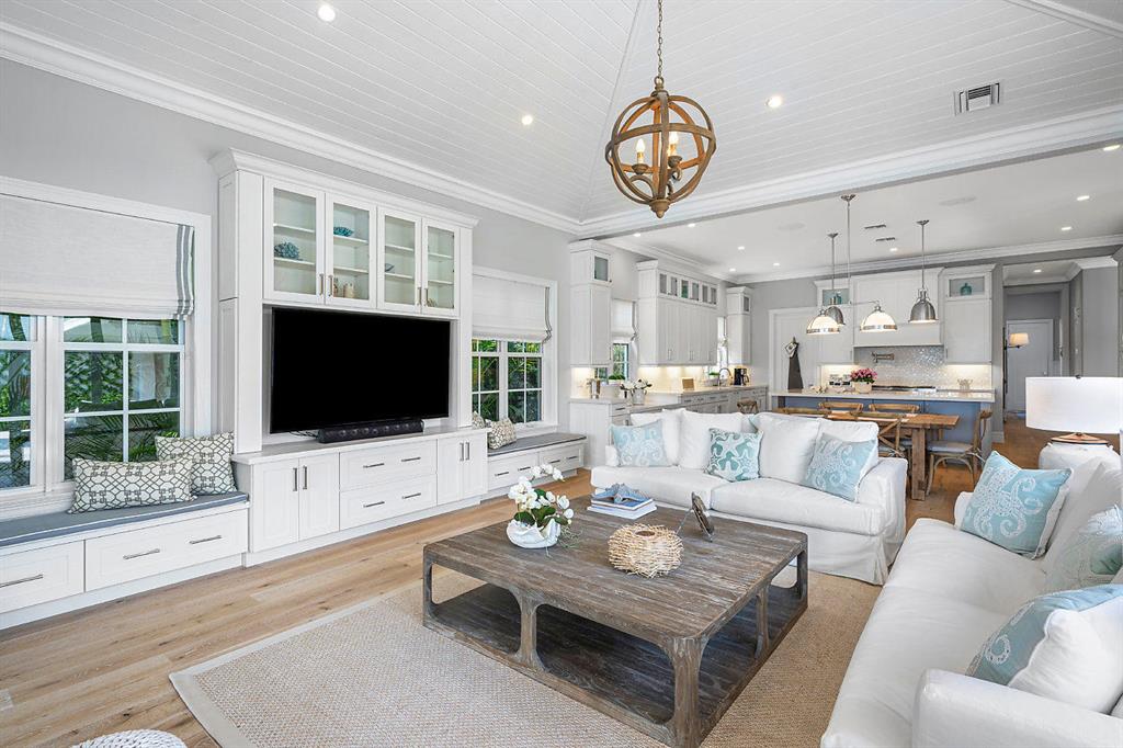 SNOW HILL IN - Residential