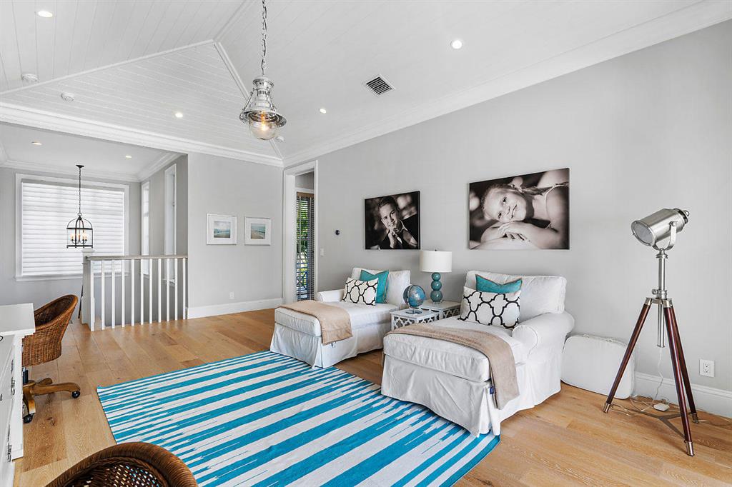 SNOW HILL IN - Residential