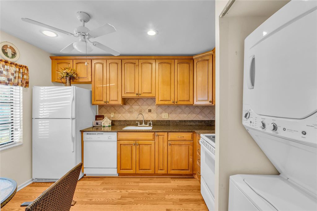 Photo of 21656 Juego Circle #23-K, Boca Raton, FL 33433 (MLS # F10551982)