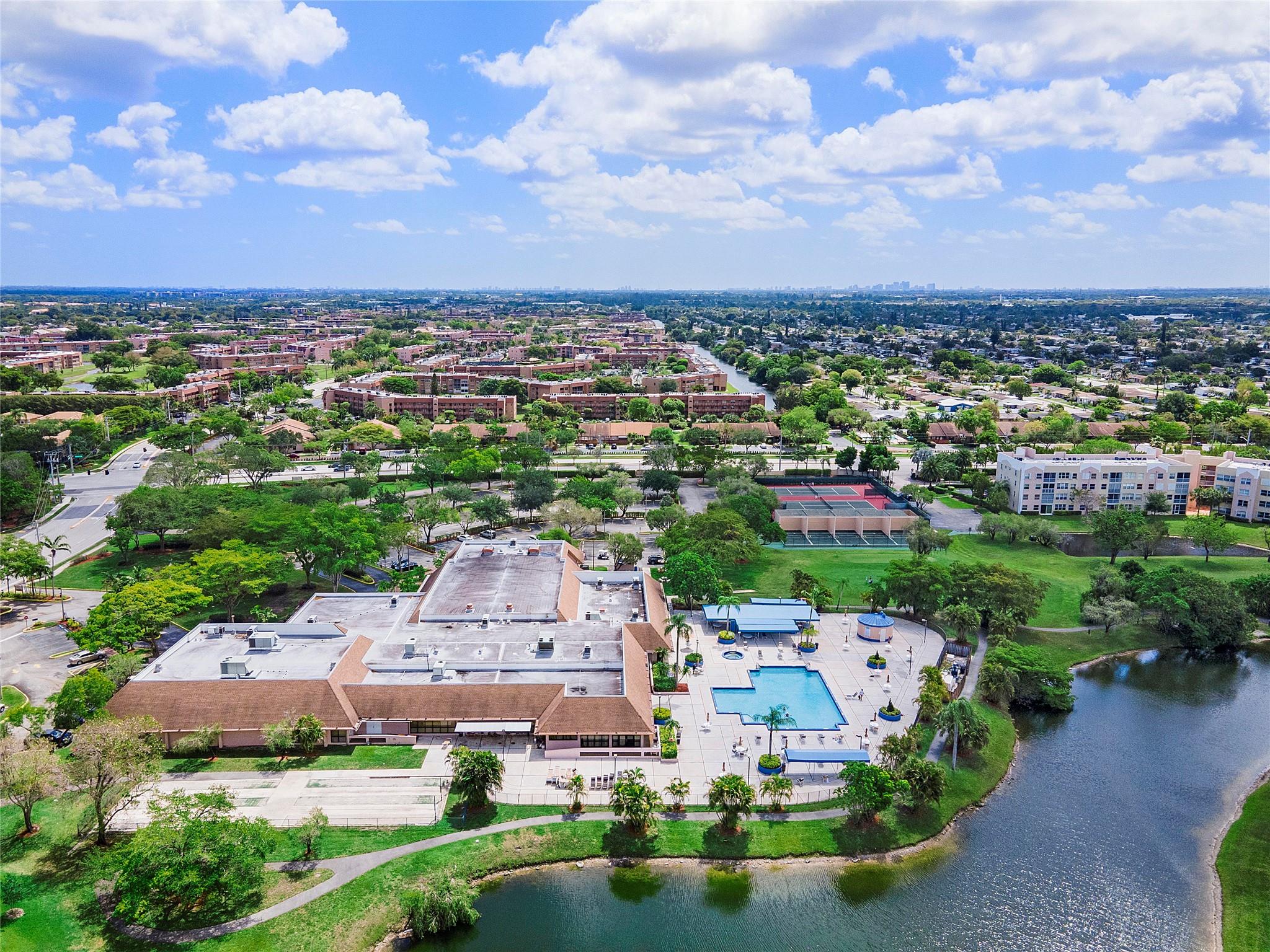 Sunrise Lakes #185 - Residential