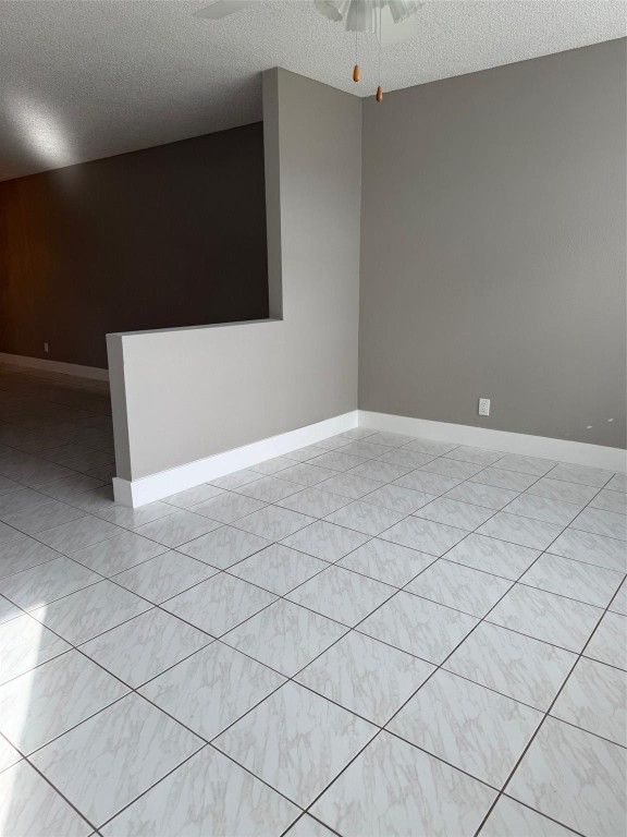 Sunrise Lakes #185 - Residential