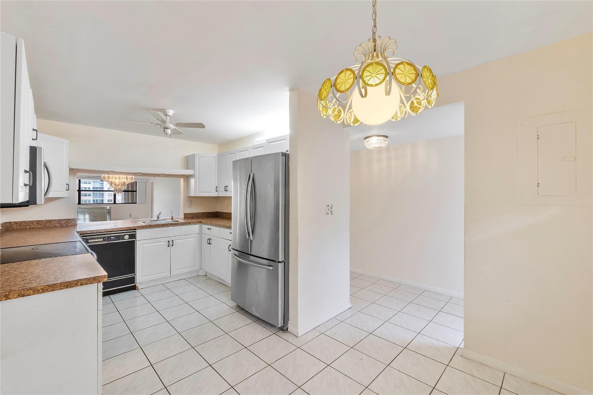 Sunrise Lakes #185 - Residential