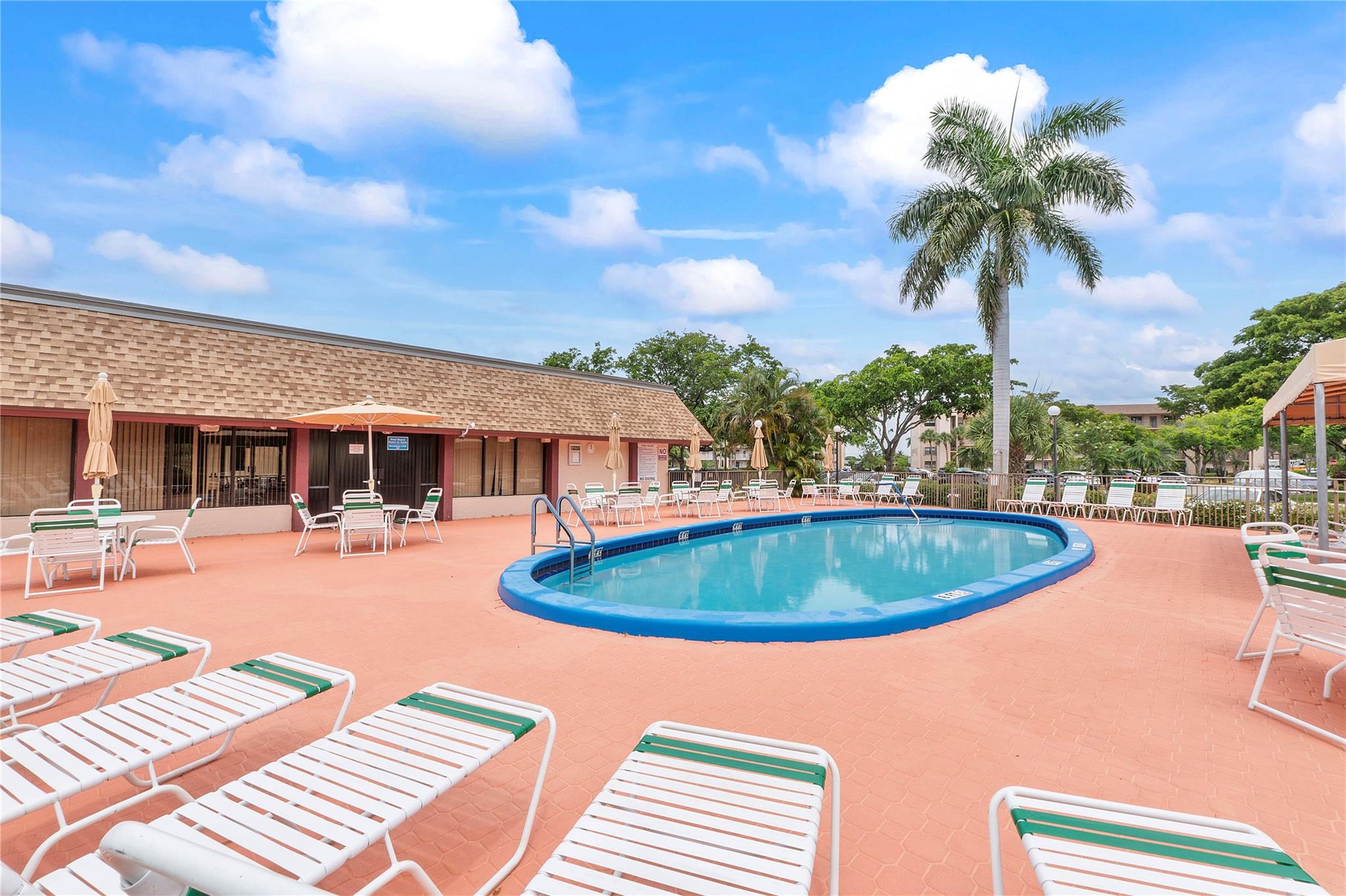 Sunrise Lakes #185 - Residential