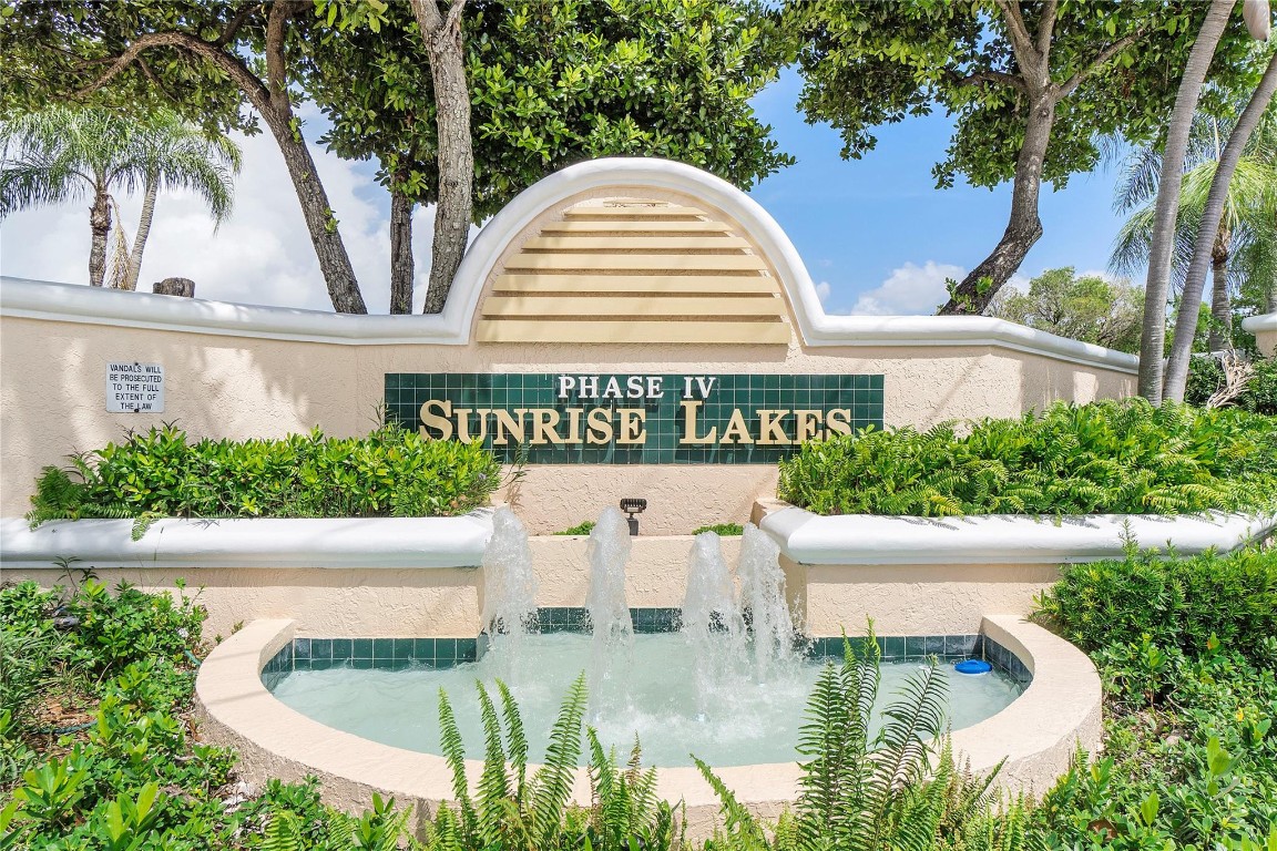 Sunrise Lakes #185 - Residential