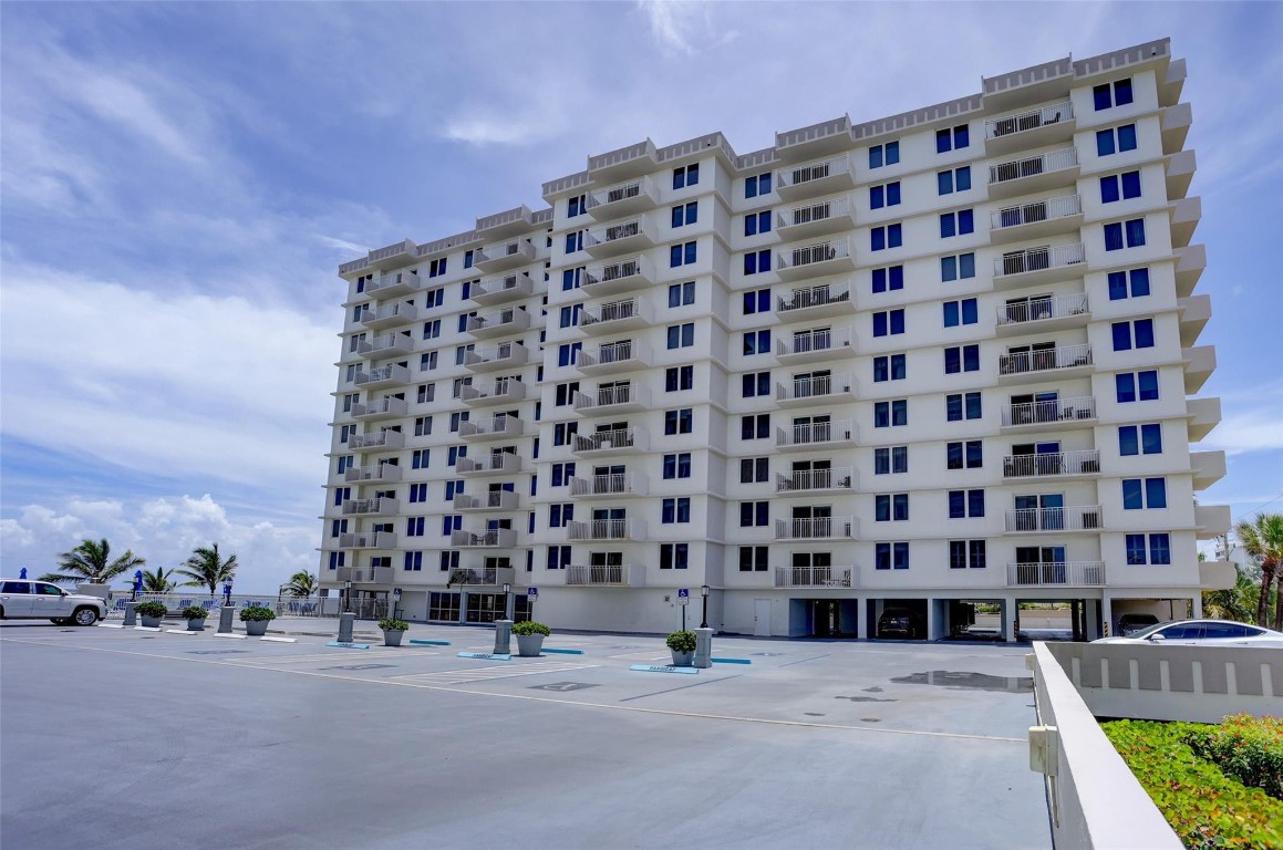 AMBASSADORS V SOUTH CONDO - Residential
