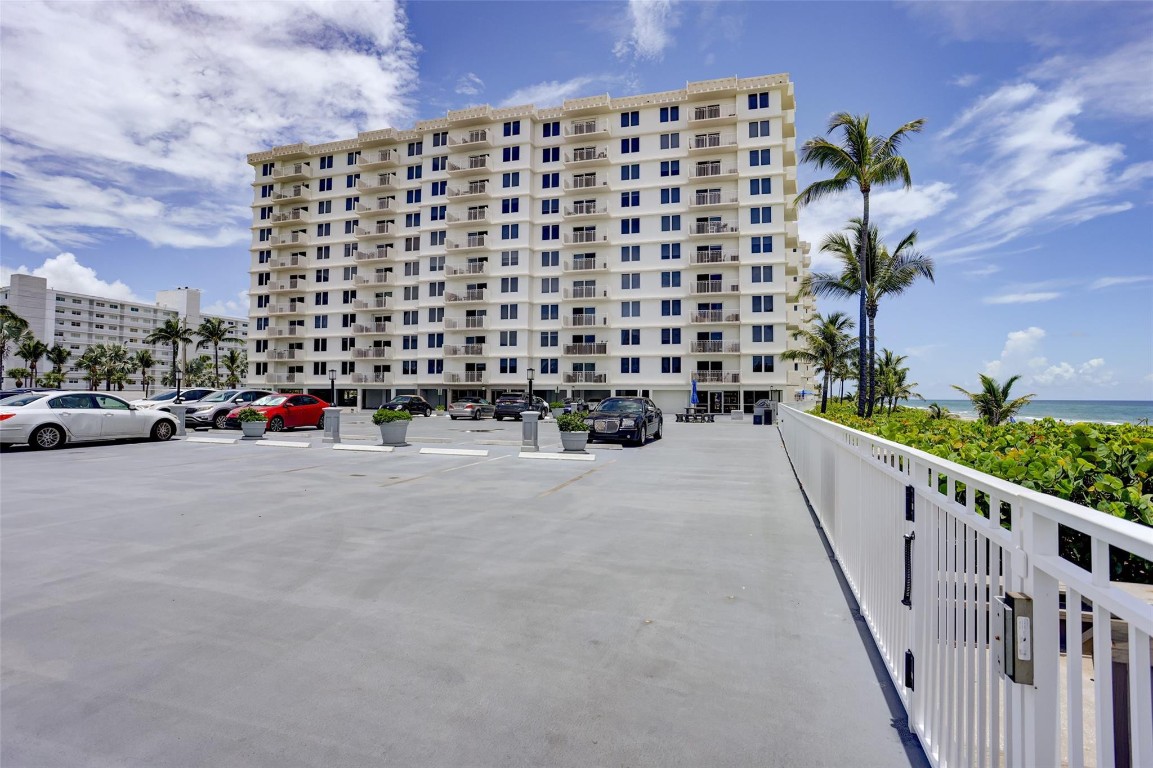 AMBASSADORS V SOUTH CONDO - Residential
